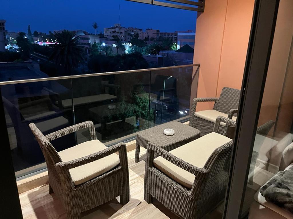 Superbe Appartement A L Hivernage Marrakesh Bagian luar foto